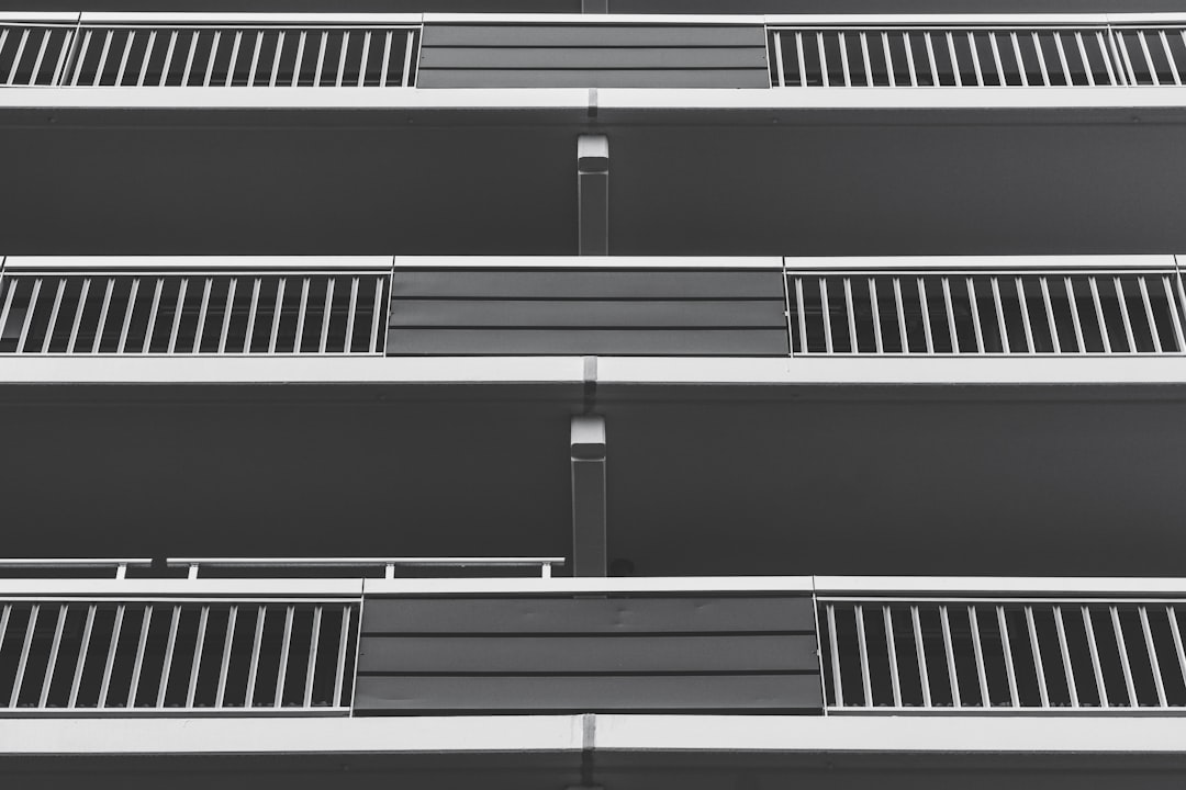 Microcement Gulv: Den Moderne Løsning til Nutidens Boliger